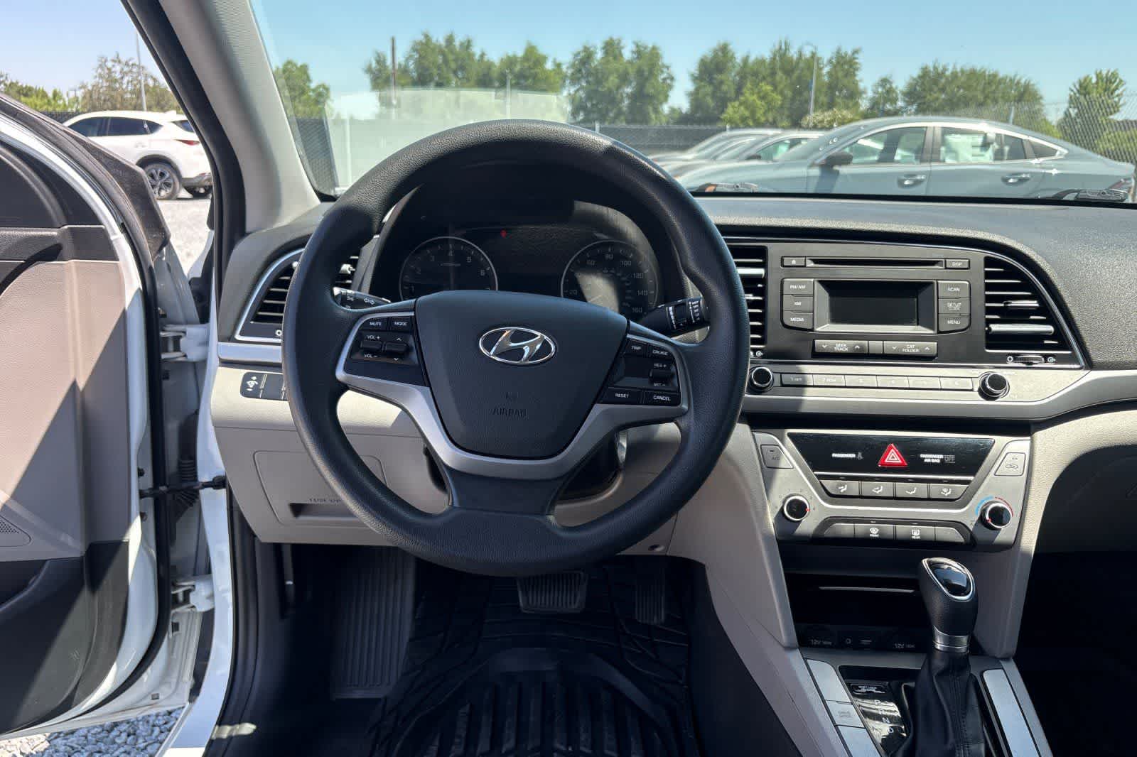 Thumbnail: 2017 Hyundai Elantra - 16