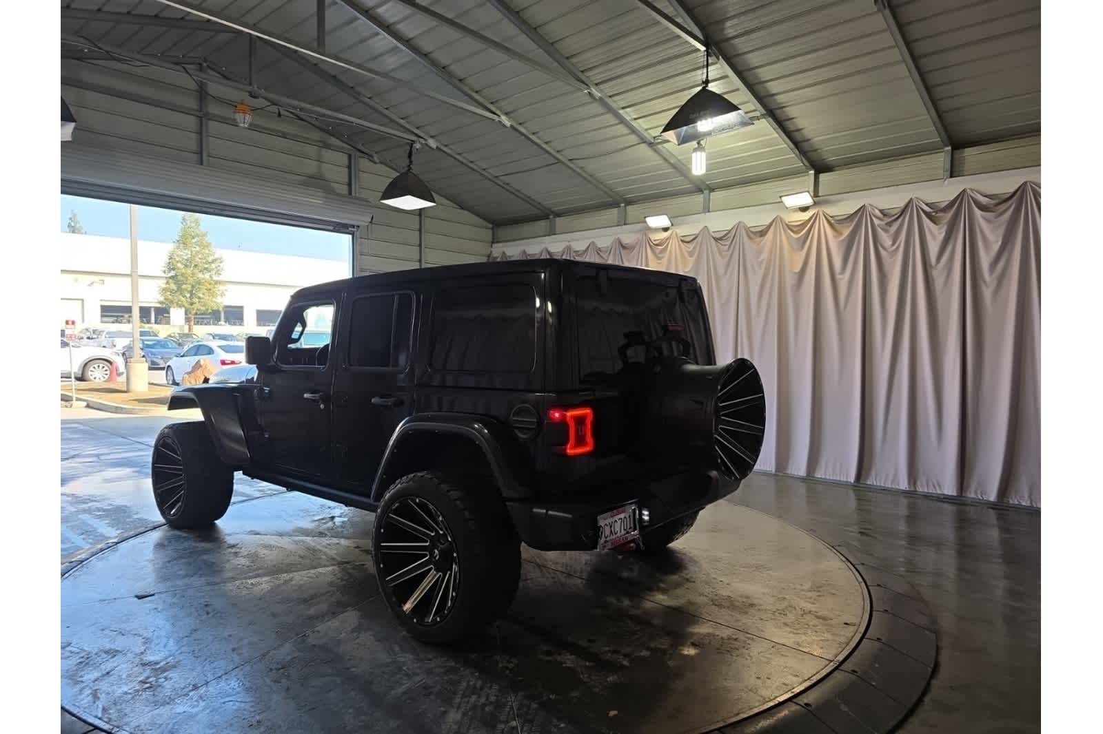 Thumbnail: 2022 Jeep Wrangler - 5