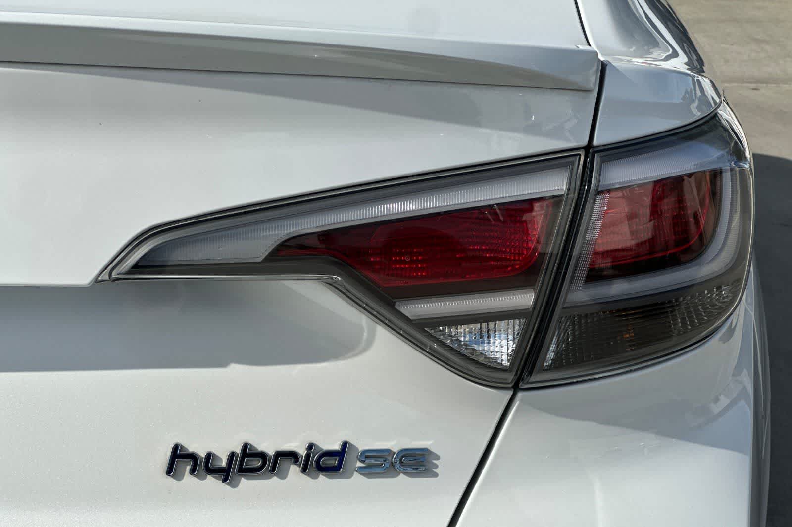 Thumbnail: 2017 Hyundai Sonata - 33