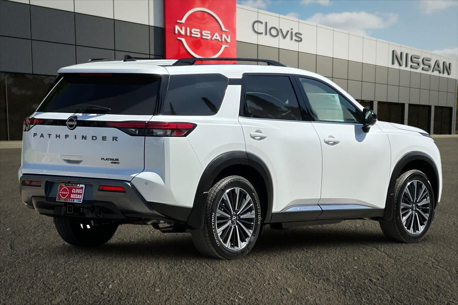 Thumbnail: 2026 Nissan Pathfinder - 3