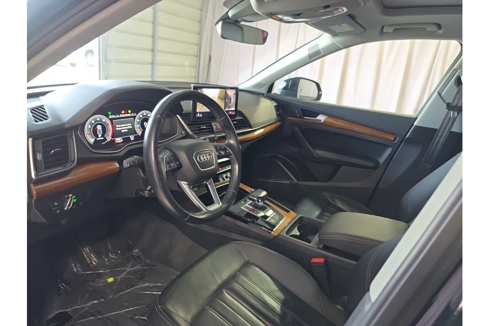 Thumbnail: 2023 Audi Q5 - 17