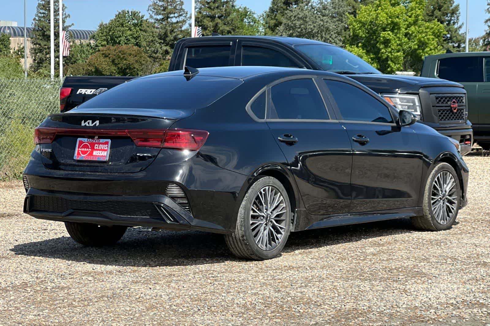 Thumbnail: 2023 Kia Forte - 3