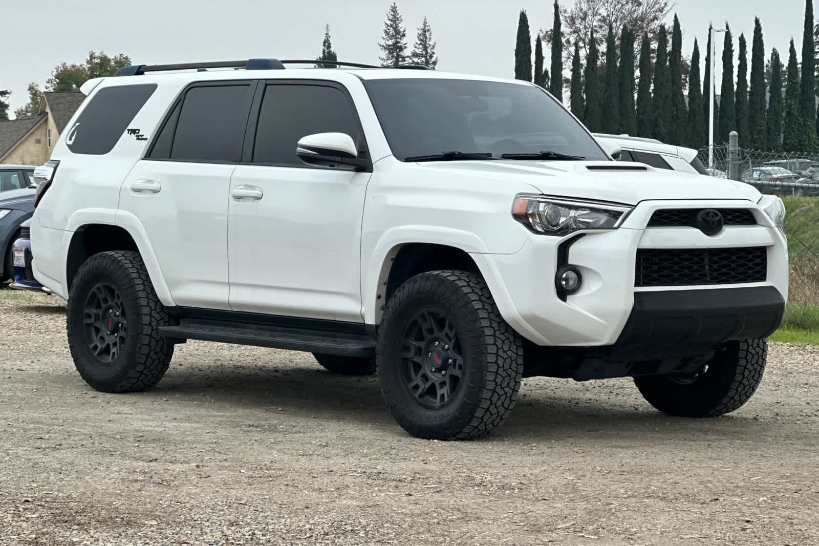 Thumbnail: 2019 Toyota 4Runner - 10