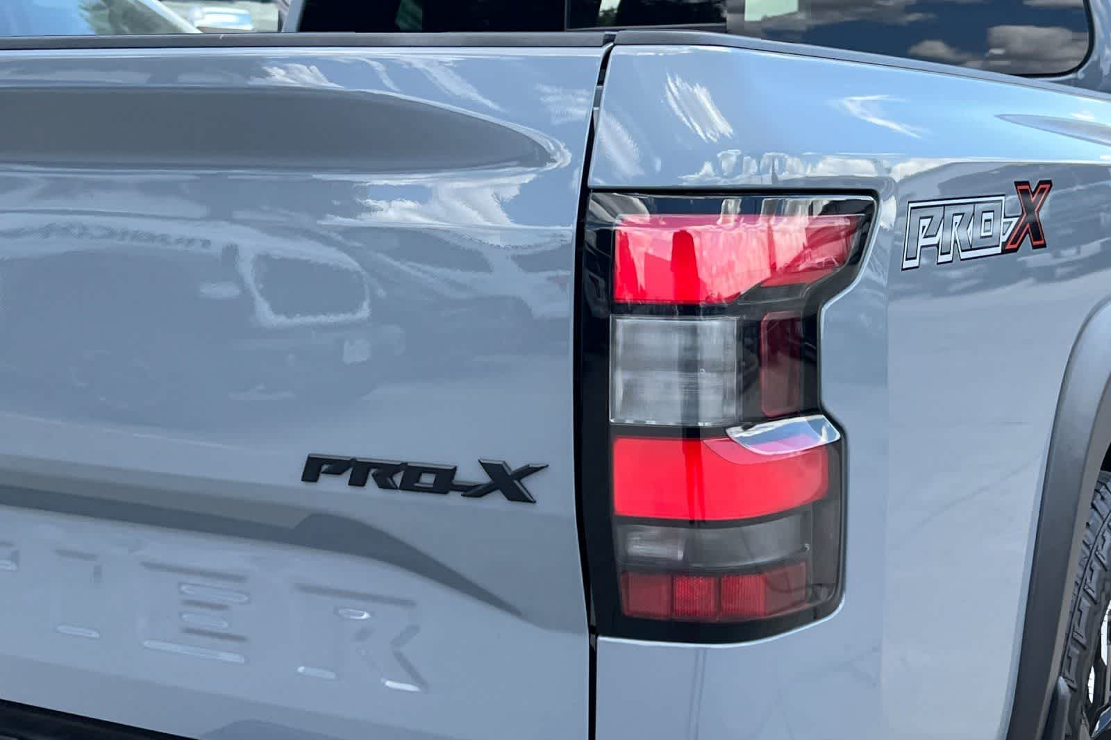 Thumbnail: 2024 Nissan Frontier - 13