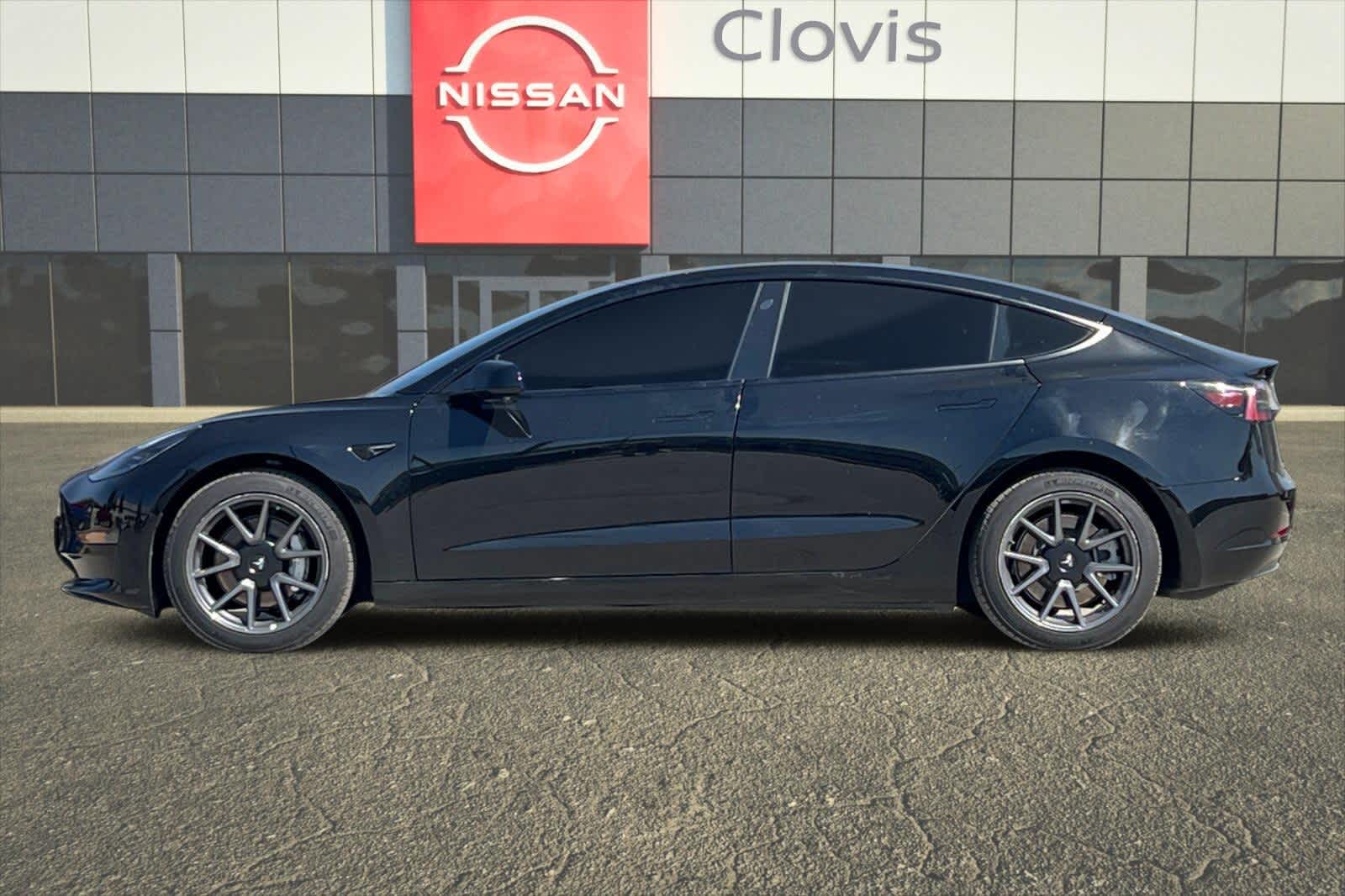 Thumbnail: 2021 Tesla Model 3 - 6