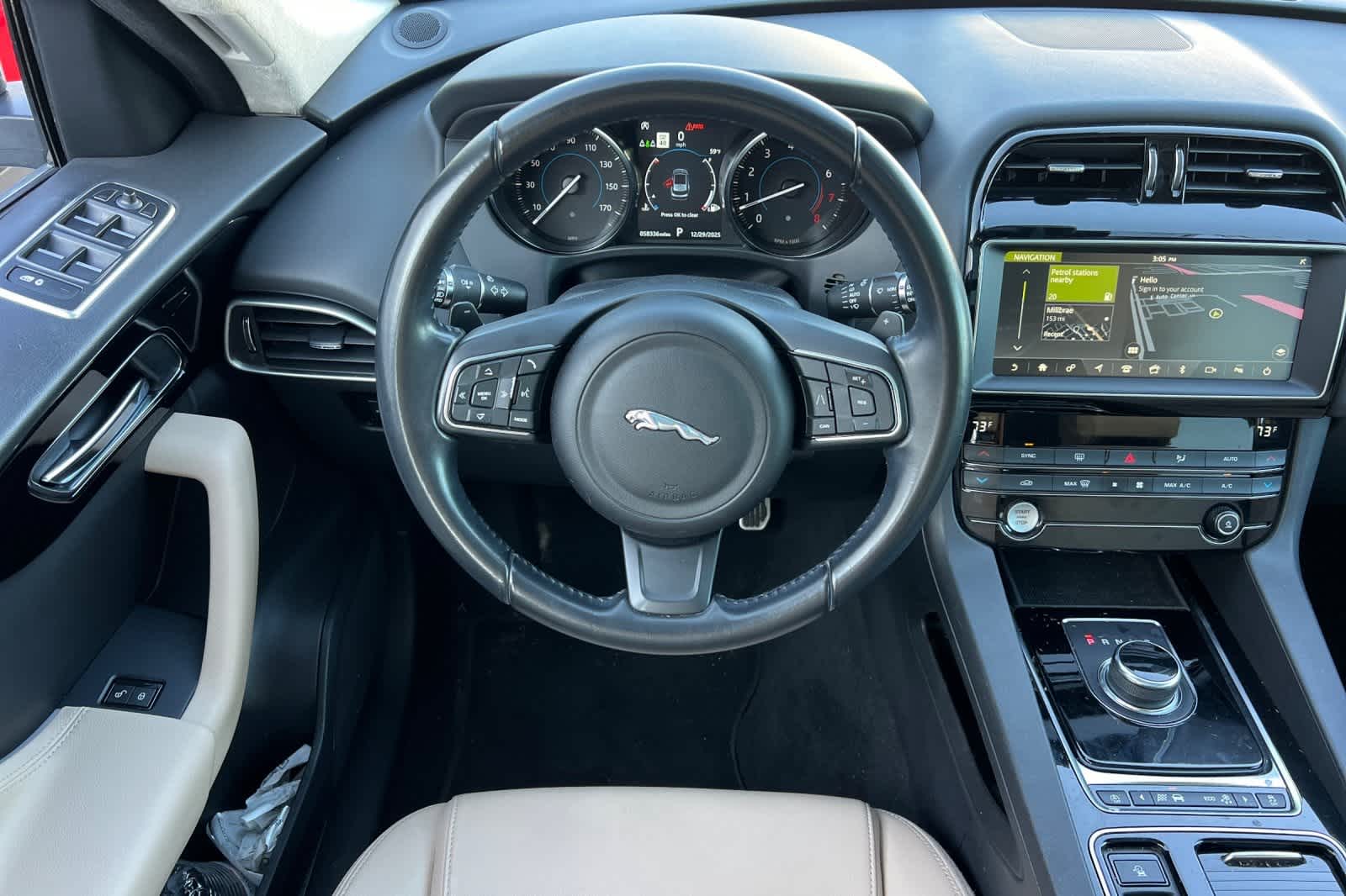 Thumbnail: 2019 Jaguar F-Pace - 14