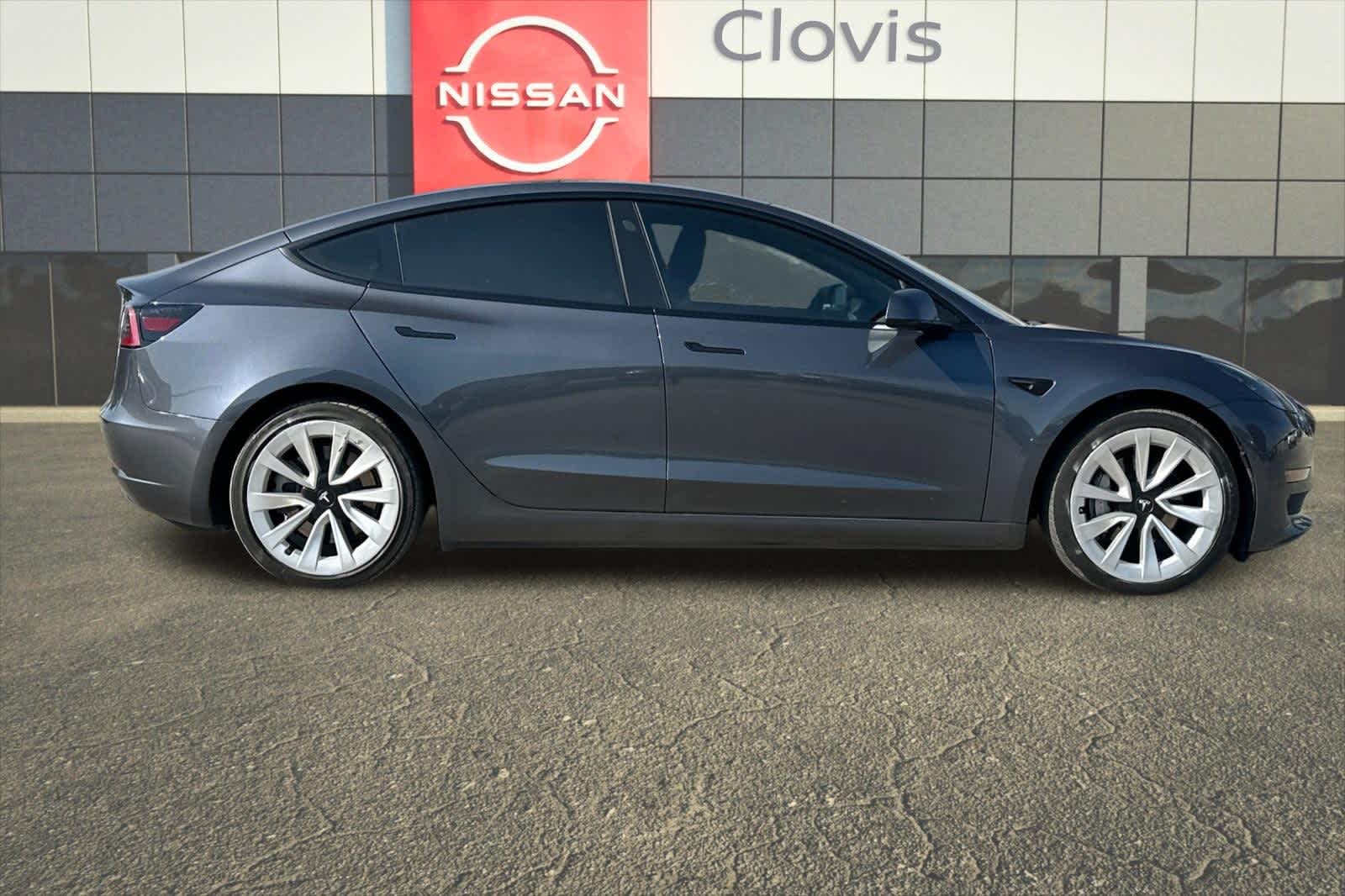 Thumbnail: 2022 Tesla Model 3 - 9