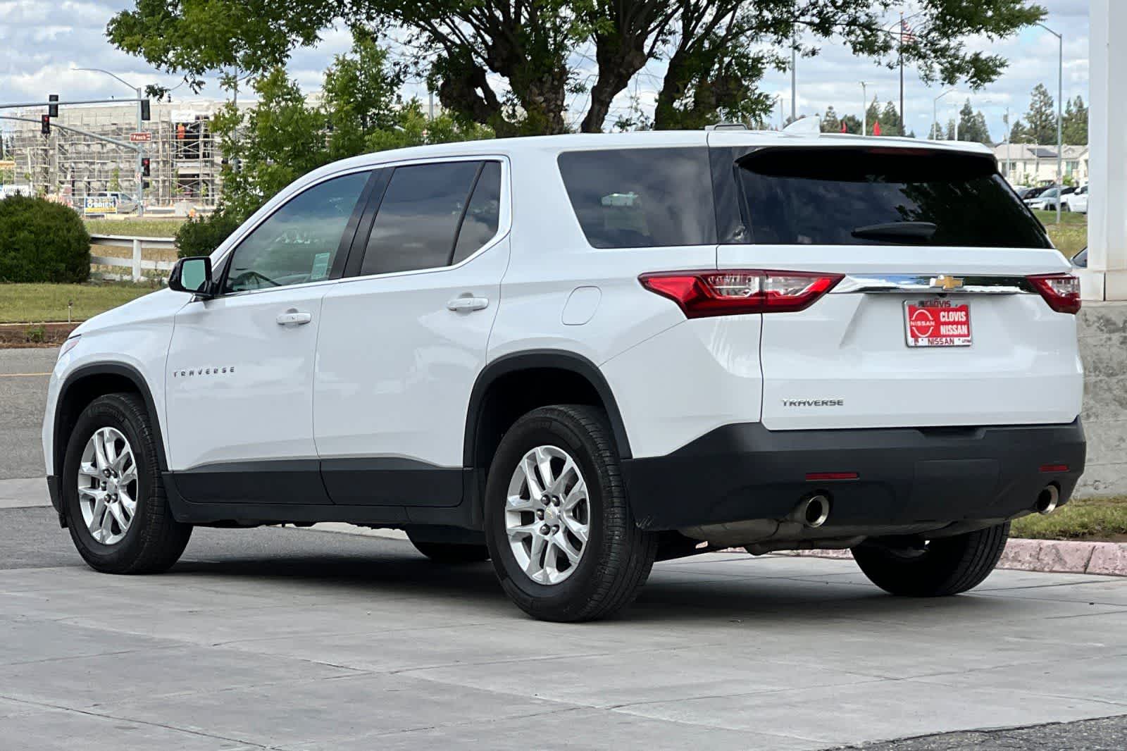 Thumbnail: 2018 Chevrolet Traverse - 7