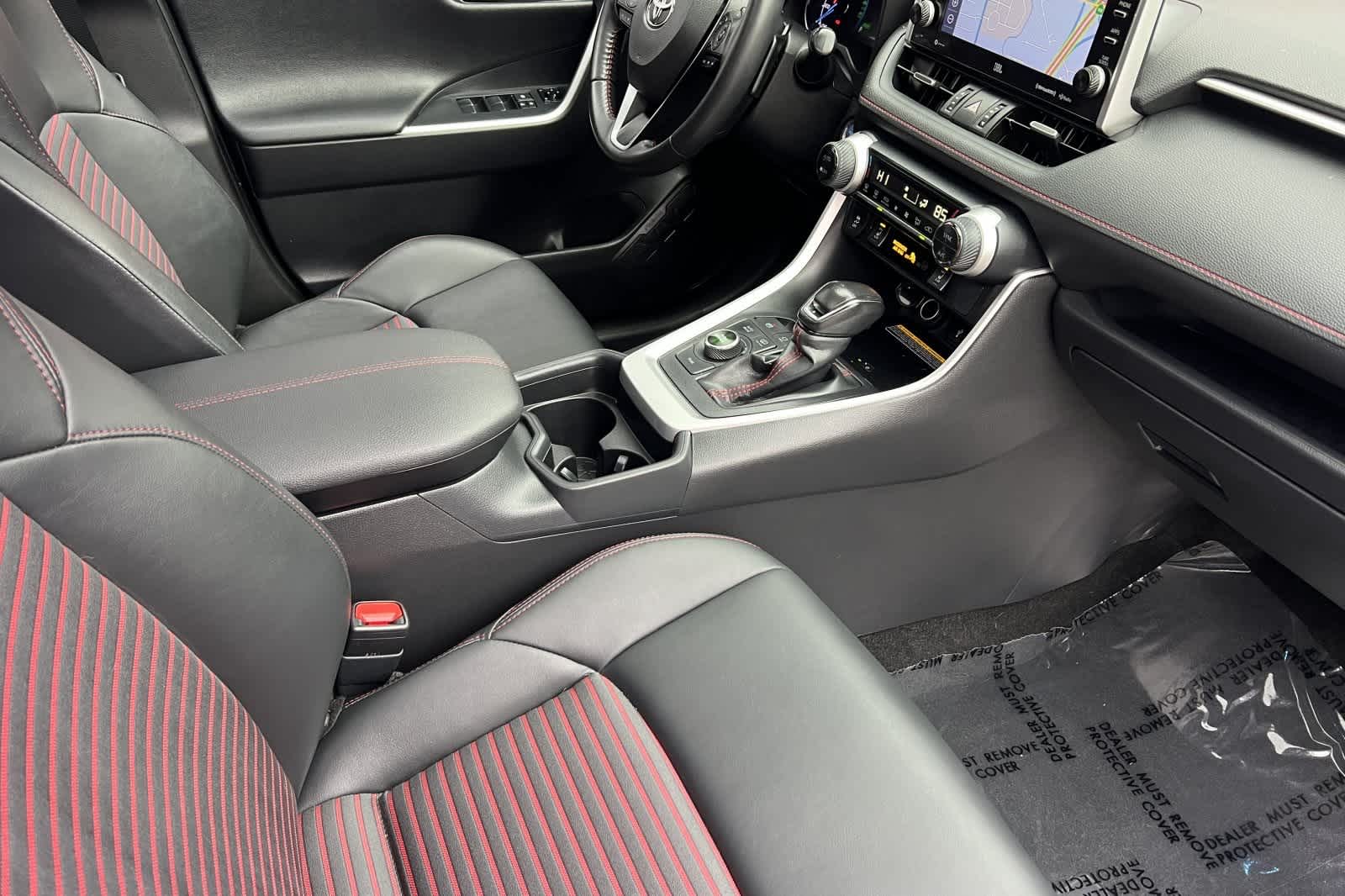 Thumbnail: 2021 Toyota RAV4 - 19