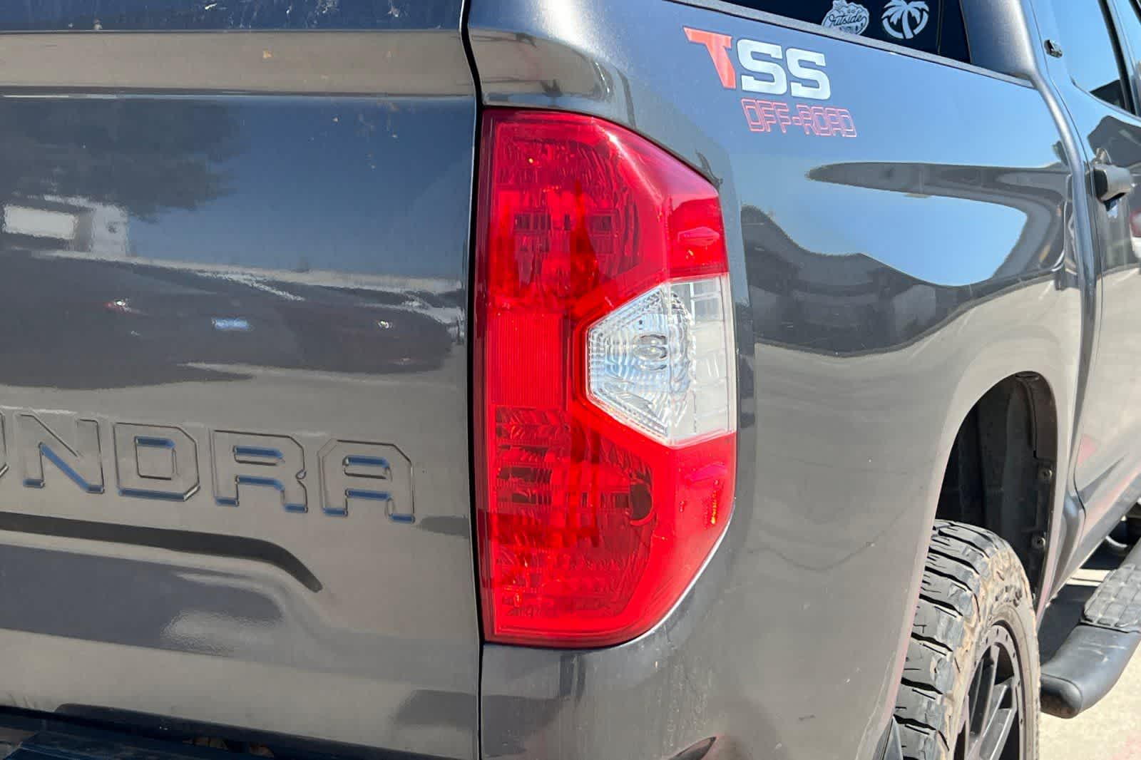 Thumbnail: 2019 Toyota Tundra - 15