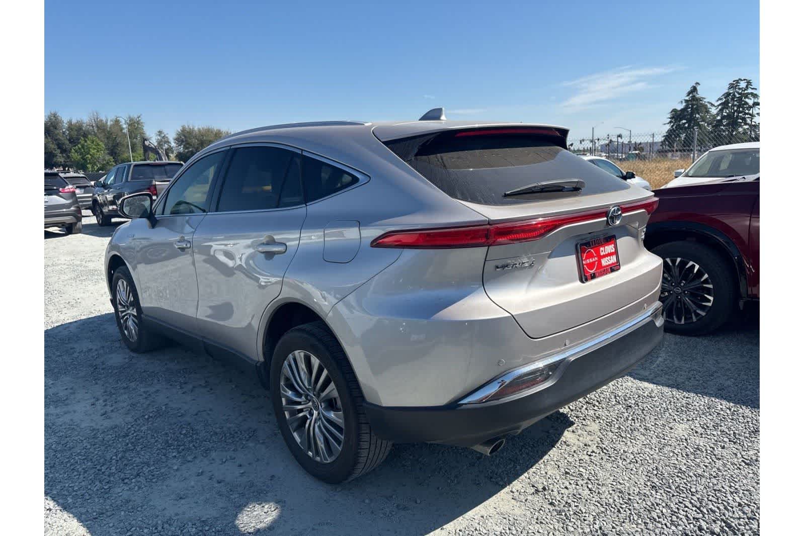 Thumbnail: 2021 Toyota Venza - 3