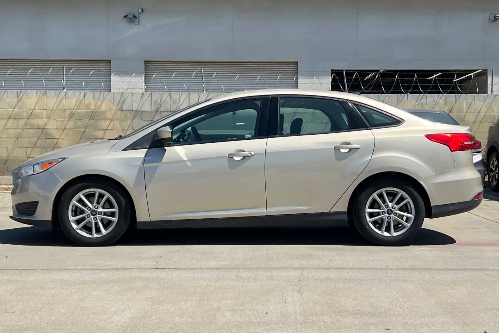 Thumbnail: 2018 Ford Focus - 6