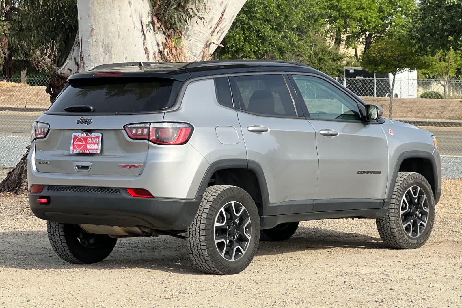 Thumbnail: 2020 Jeep Compass - 3