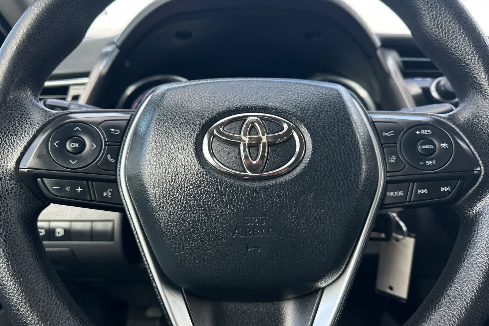 Thumbnail: 2018 Toyota Camry - 26