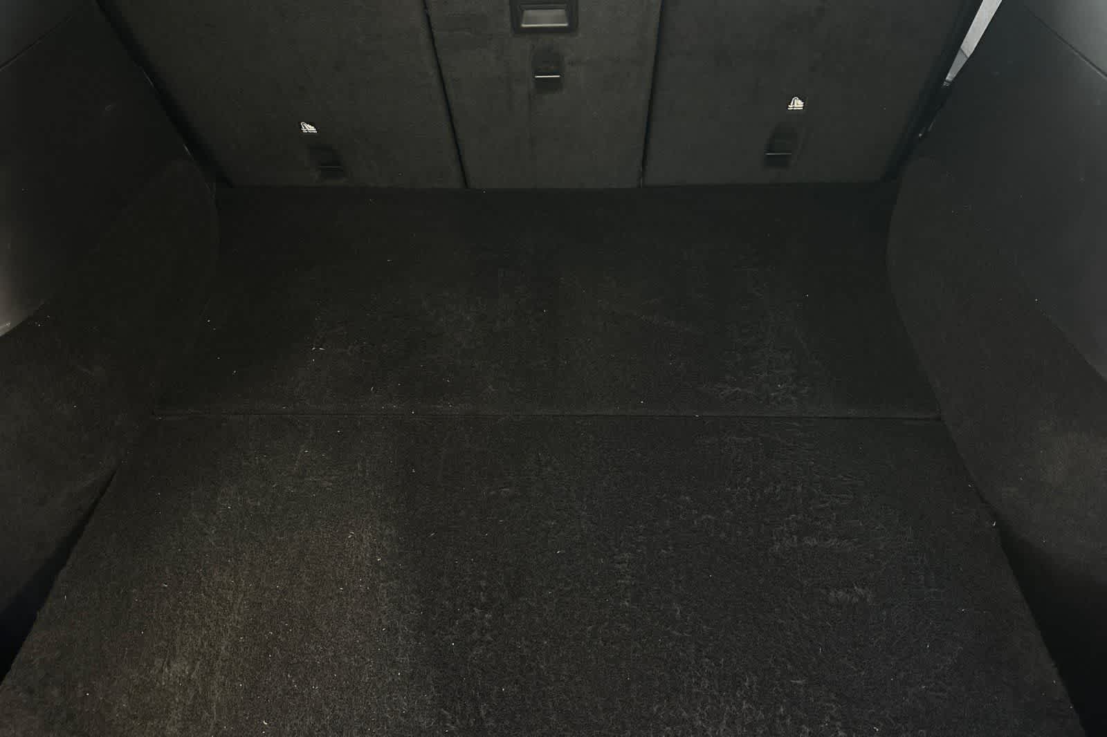 Thumbnail: 2022 Tesla Model Y - 17