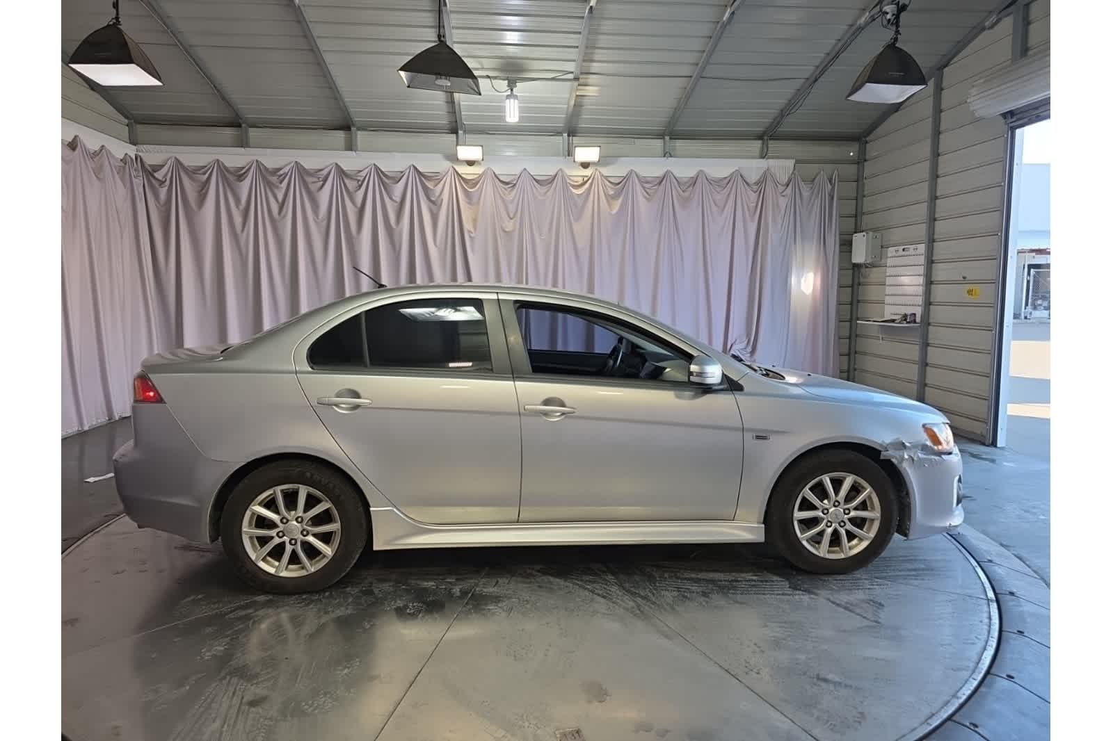 Thumbnail: 2016 Mitsubishi Lancer - 12