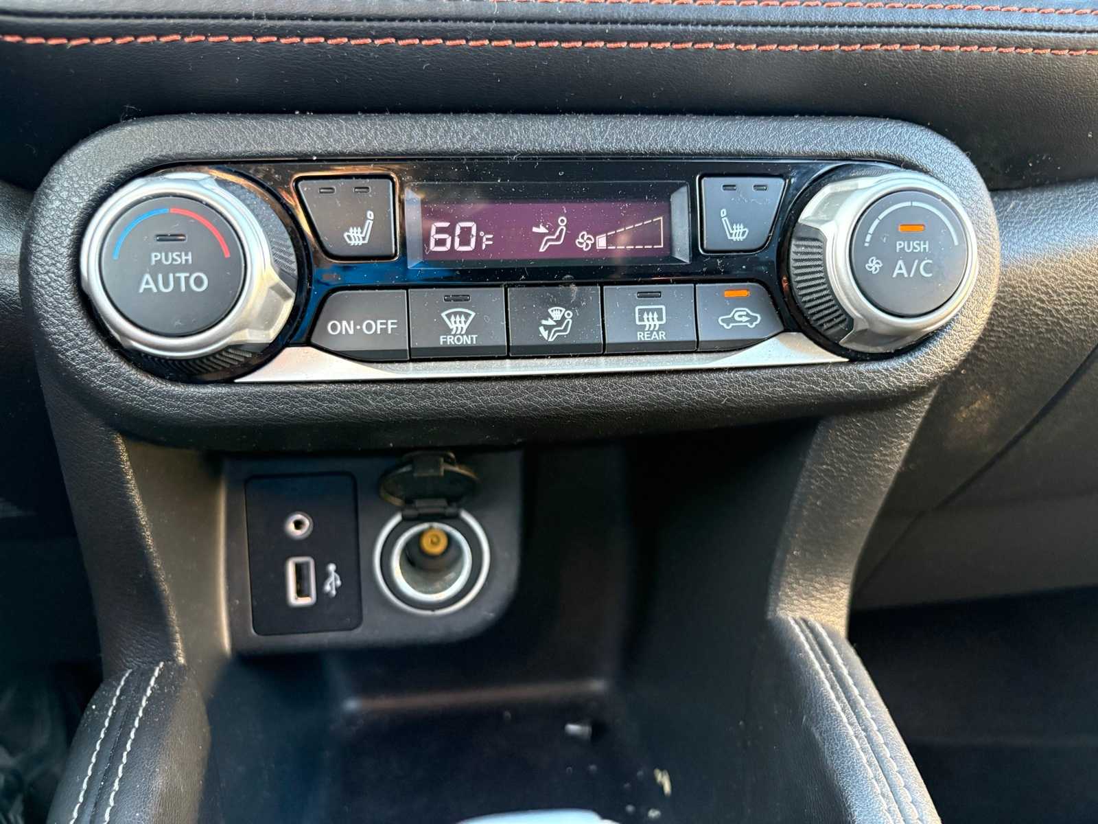 Thumbnail: 2019 Nissan Kicks - 17