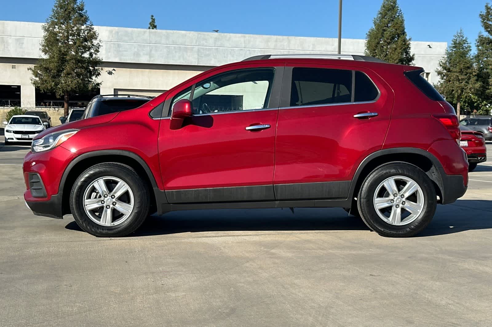 Thumbnail: 2019 Chevrolet Trax - 6