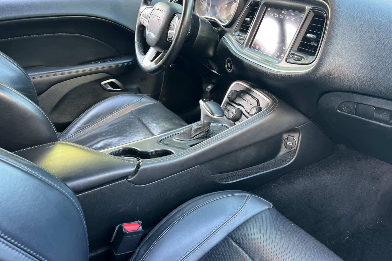 Thumbnail: 2018 Dodge Challenger - 17