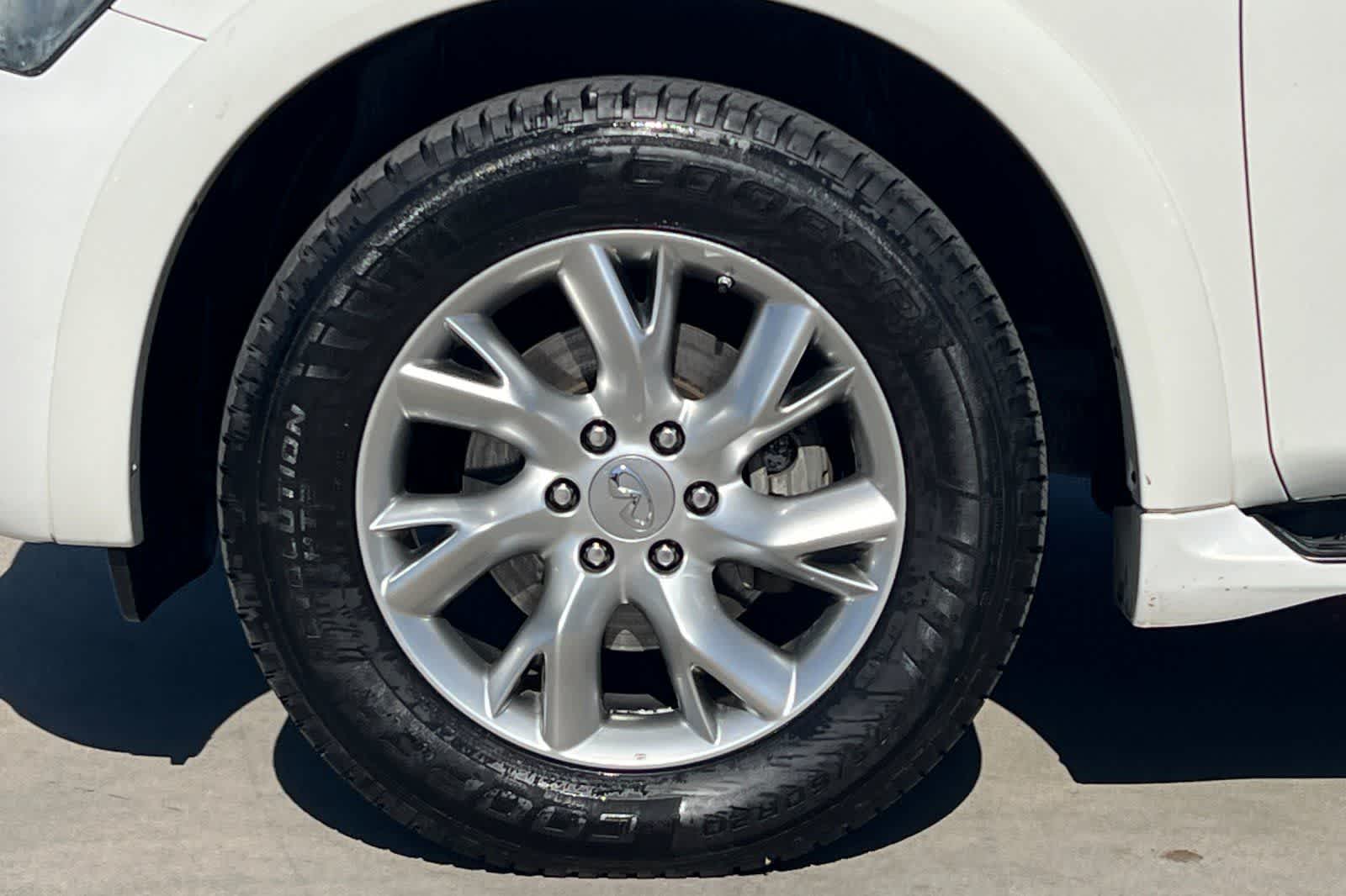 Thumbnail: 2012 INFINITI QX56 - 39