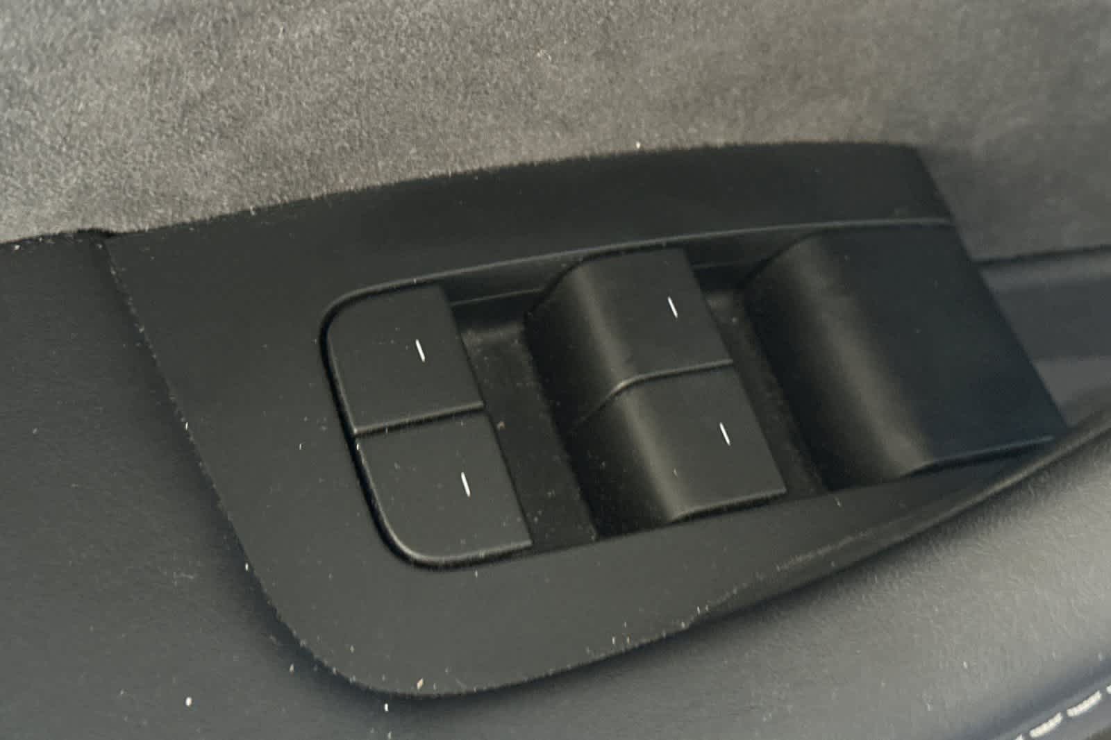 Thumbnail: 2023 Tesla Model 3 - 16