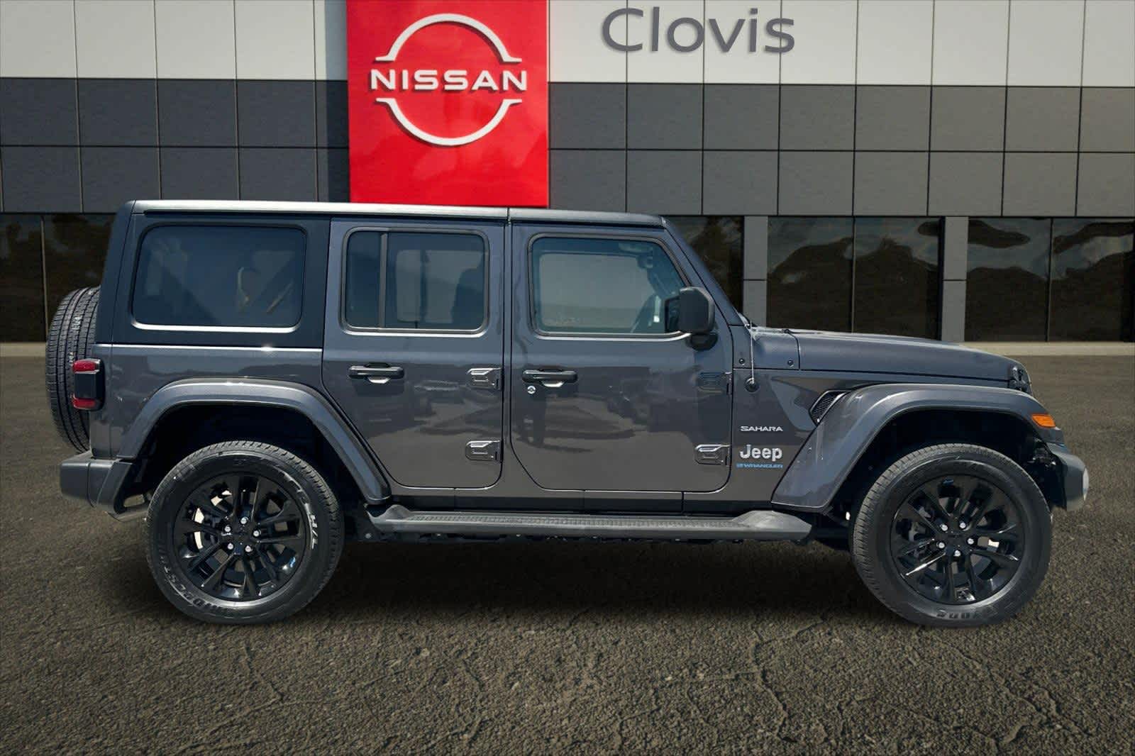 Thumbnail: 2023 Jeep Wrangler - 9