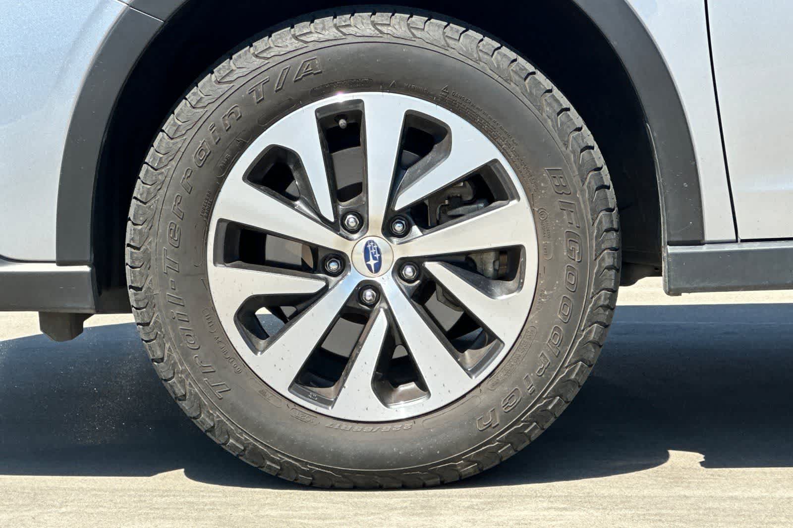 Thumbnail: 2020 Subaru Outback - 12