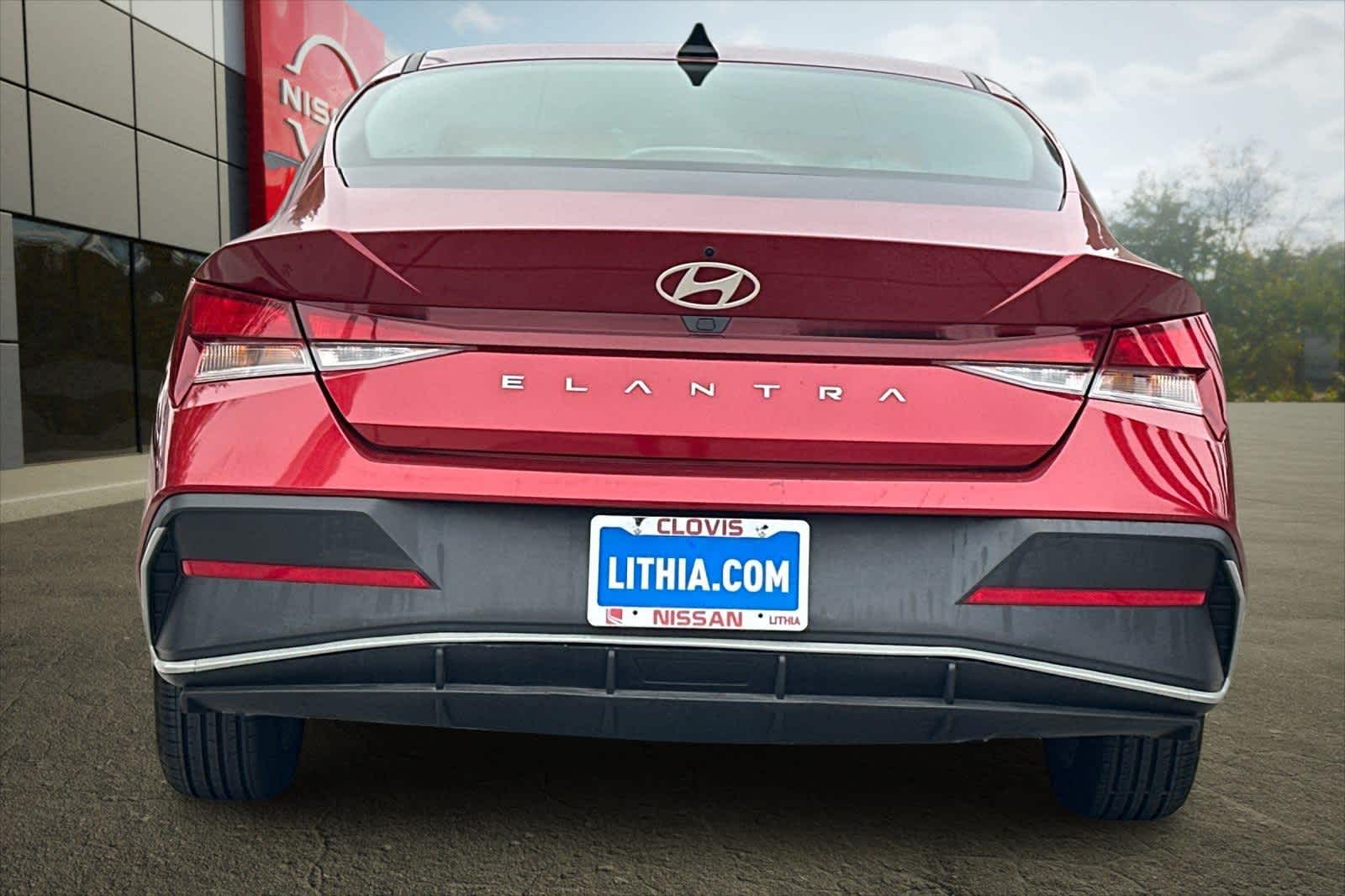 Thumbnail: 2024 Hyundai Elantra - 8