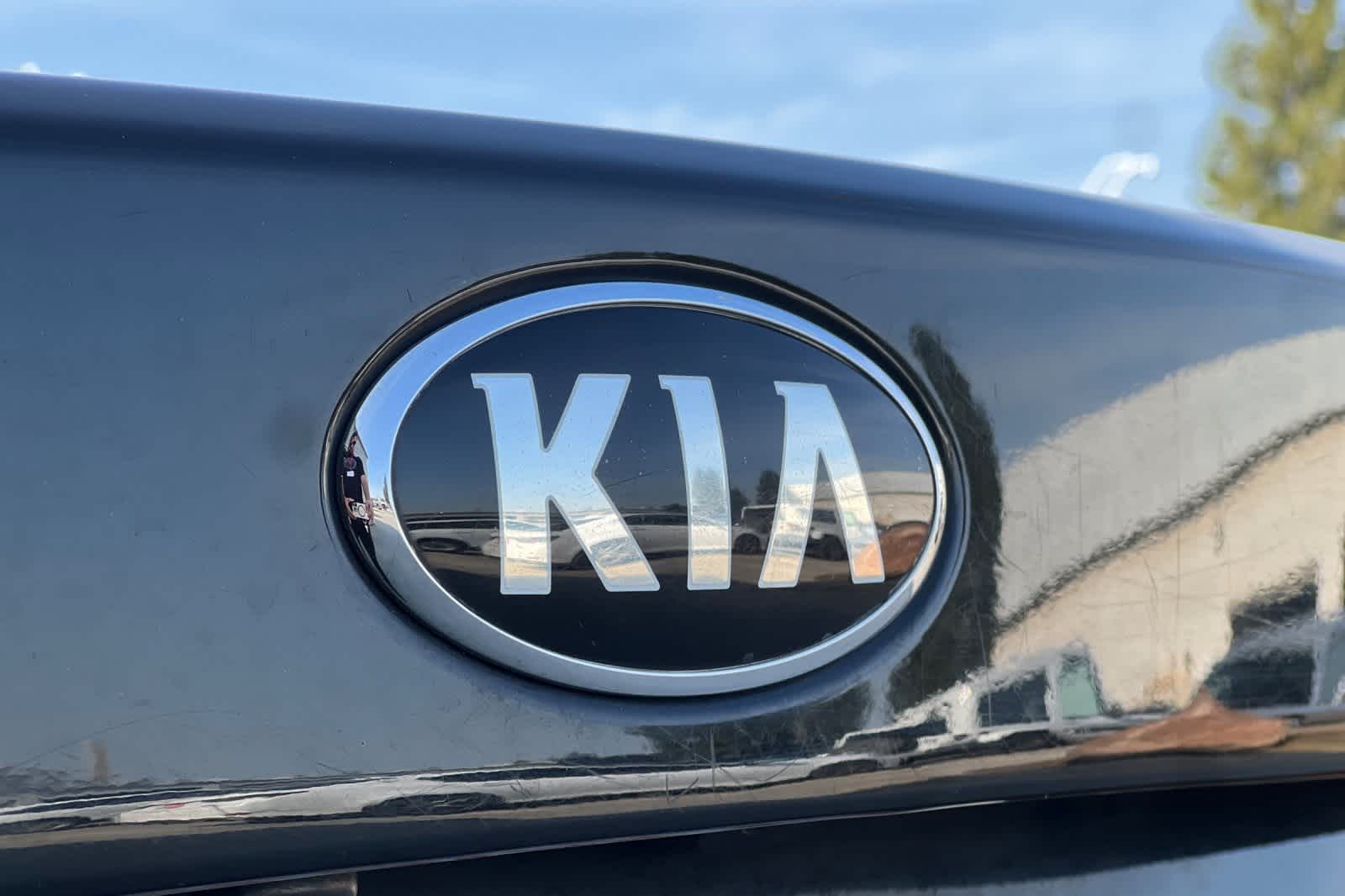 Thumbnail: 2018 Kia Optima - 16