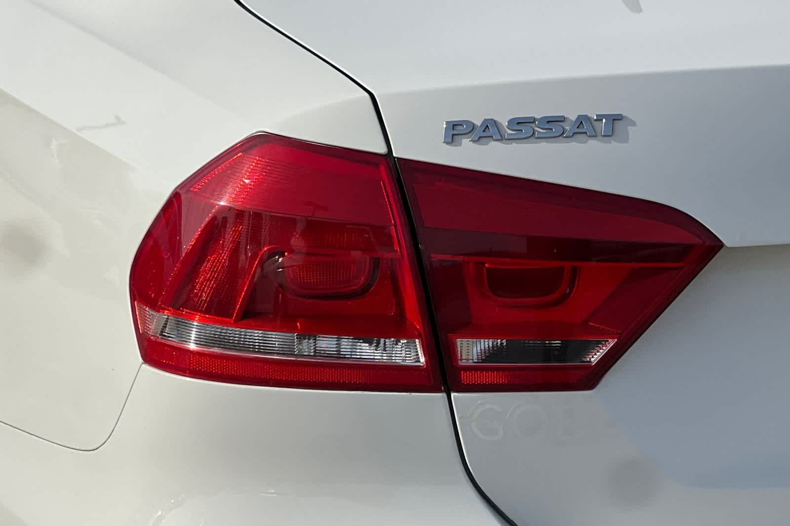 Thumbnail: 2013 Volkswagen Passat - 15