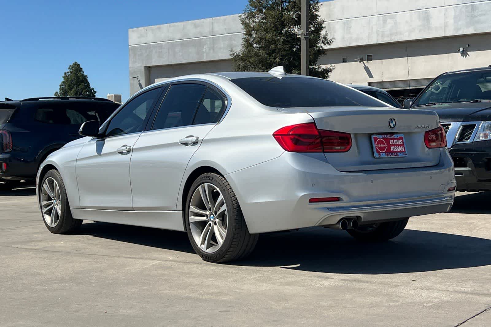 Thumbnail: 2017 BMW 3 Series - 7