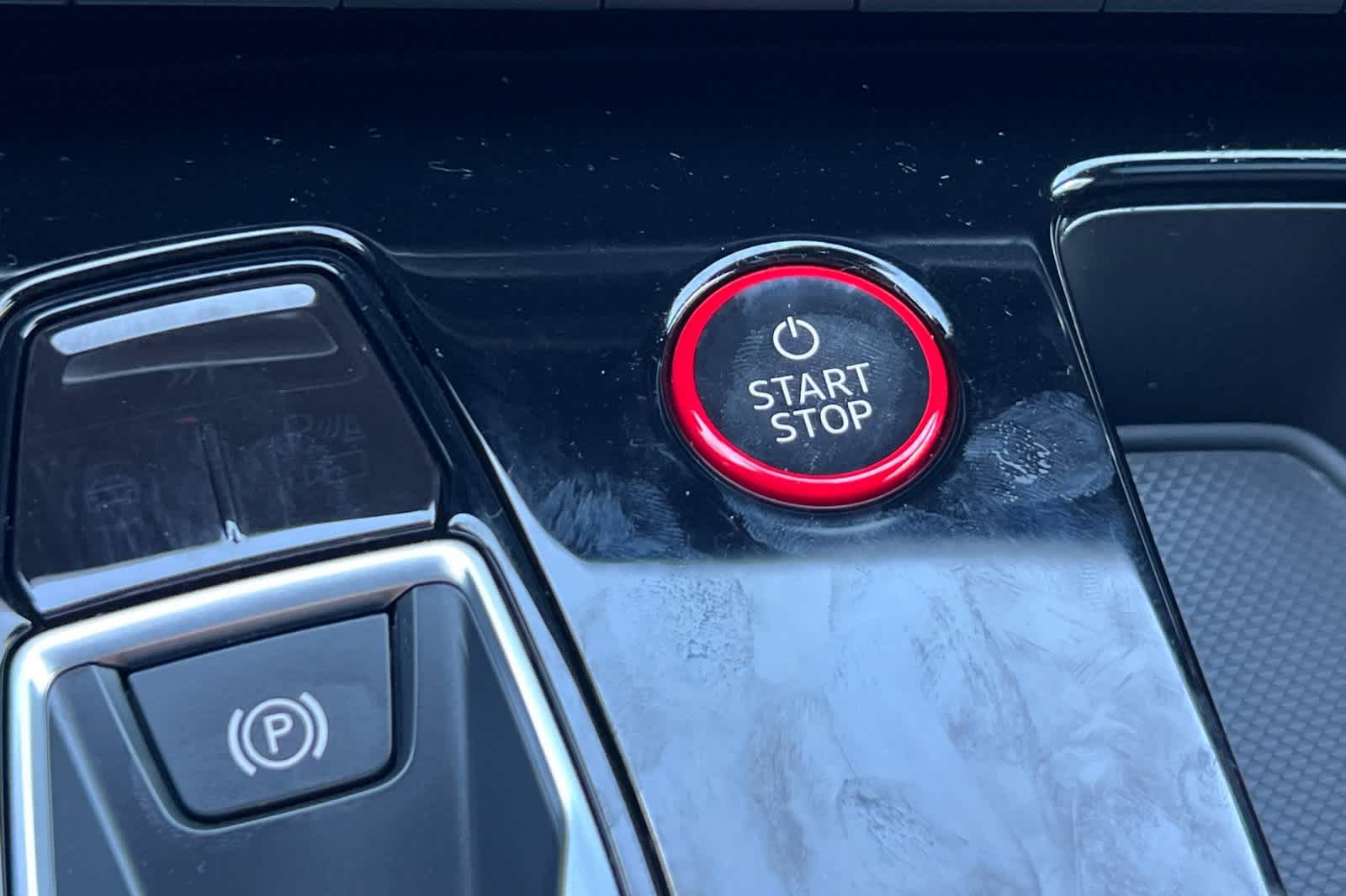 Thumbnail: 2023 Audi e-tron GT - 29