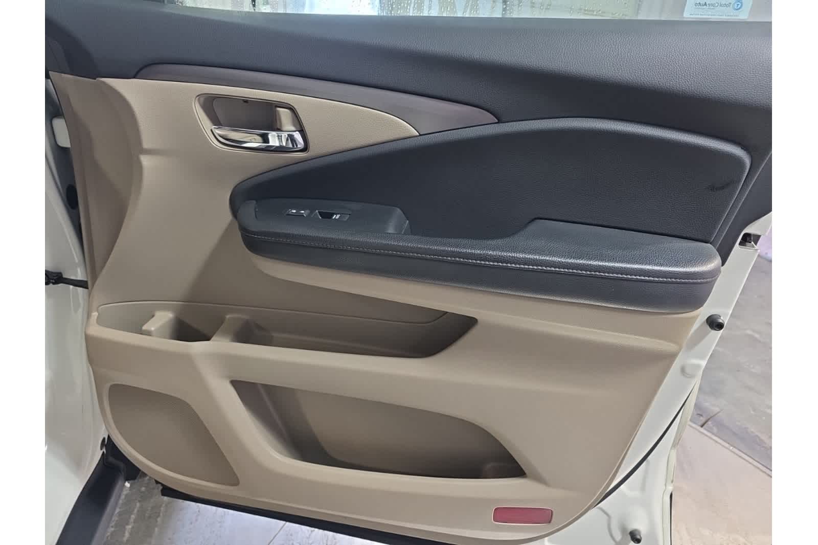 Thumbnail: 2017 Honda Ridgeline - 14