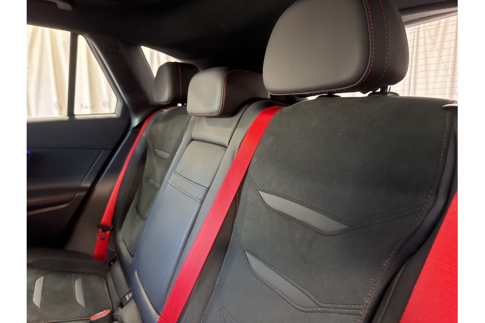 Thumbnail: 2025 Mercedes-Benz GLC - 12