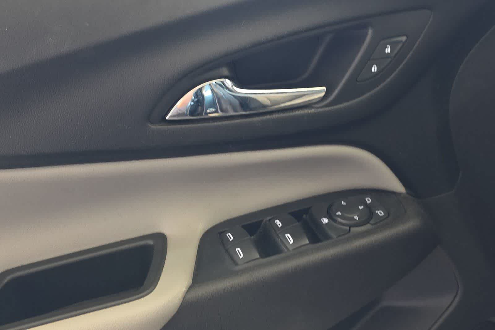 Thumbnail: 2020 Chevrolet Equinox - 15