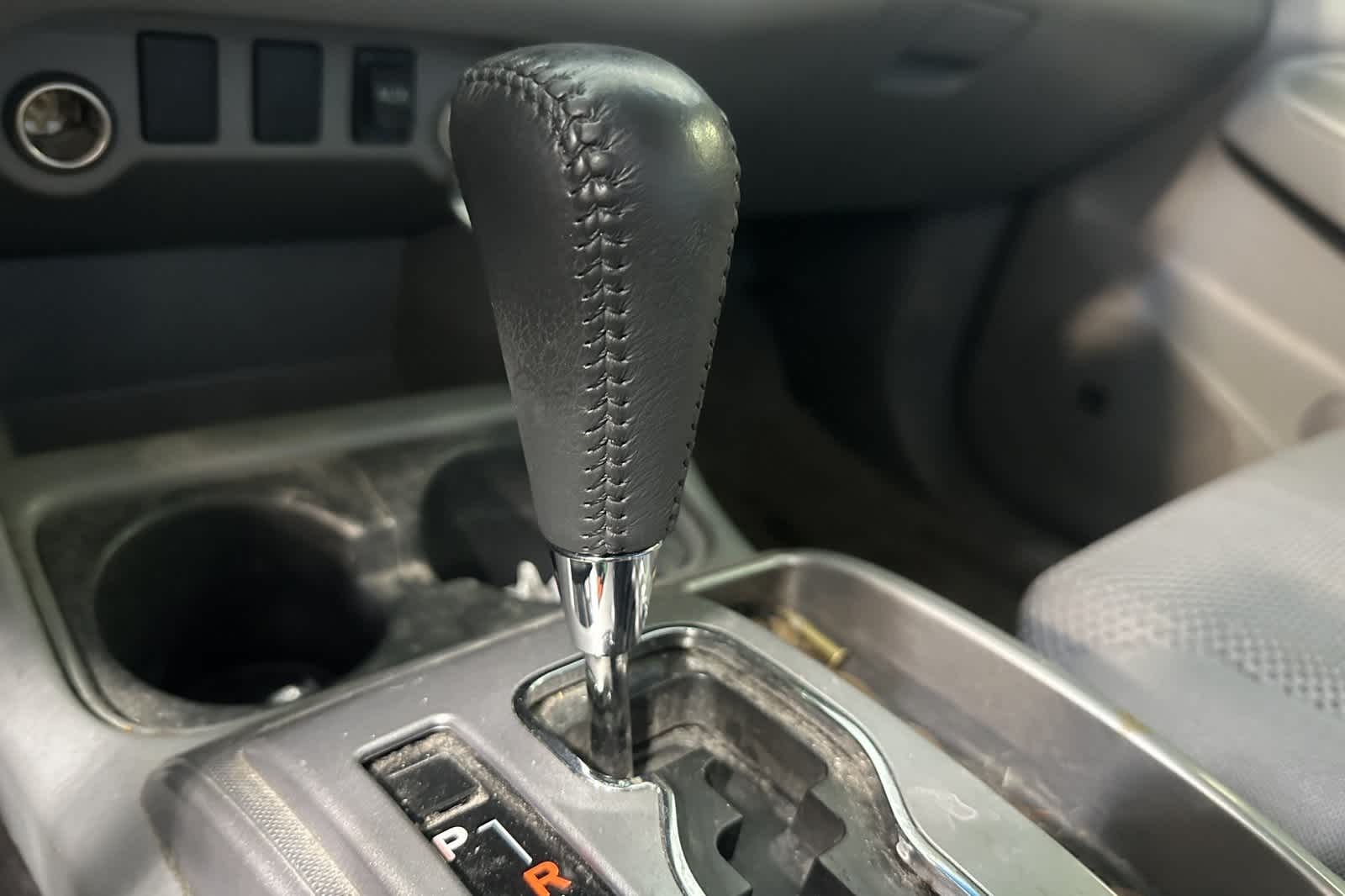 Thumbnail: 2011 Toyota Tacoma - 21