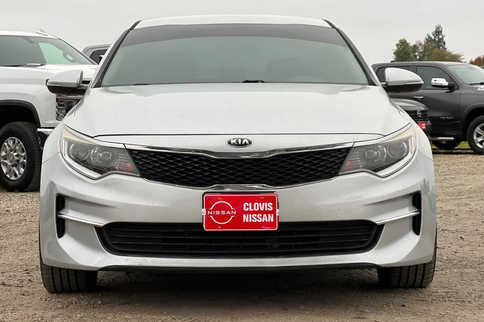 Thumbnail: 2016 Kia Optima - 11