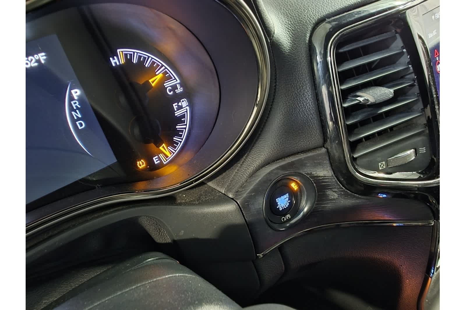 Thumbnail: 2020 Jeep Grand Cherokee - 30