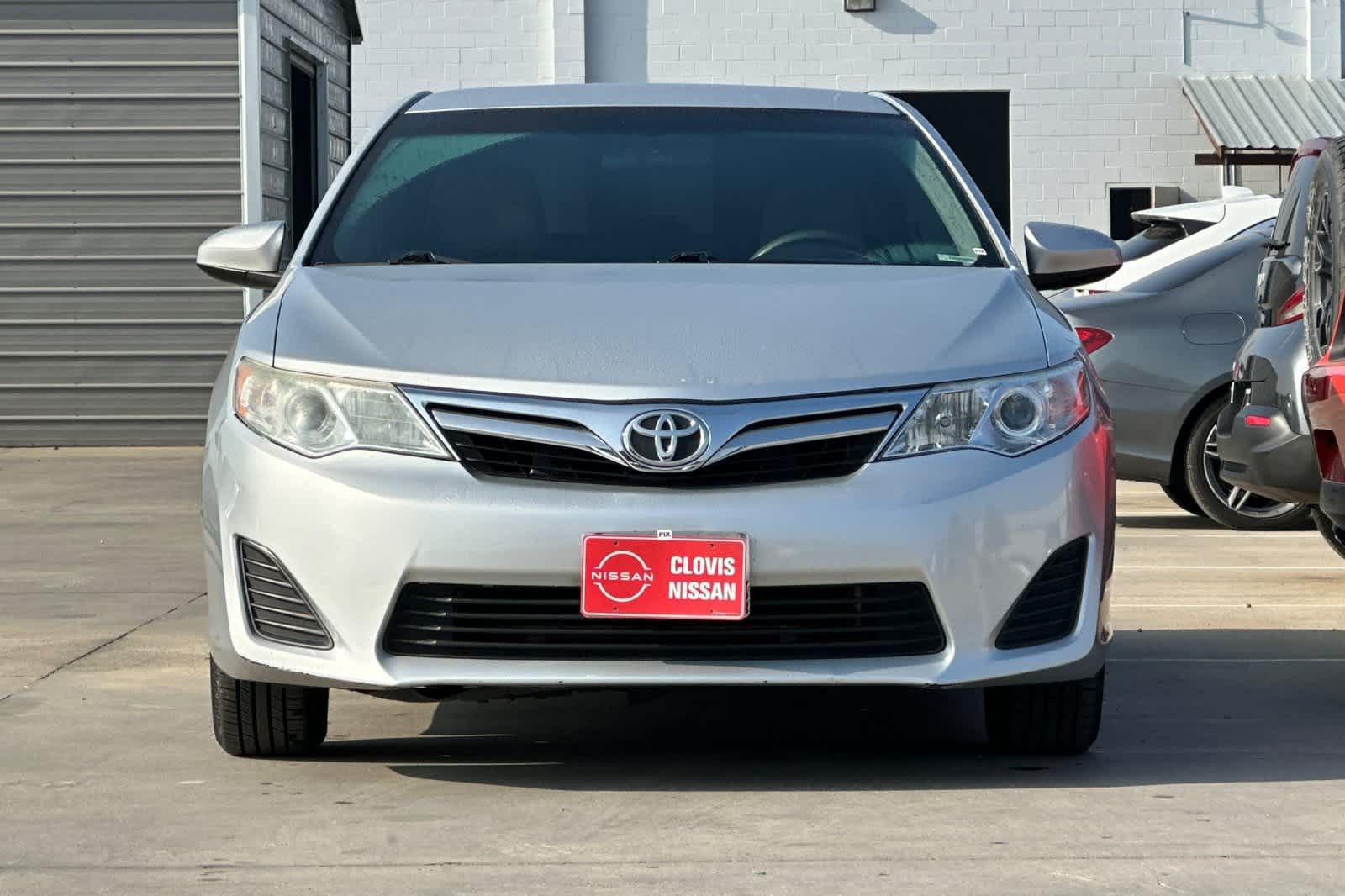 Thumbnail: 2012 Toyota Camry - 11