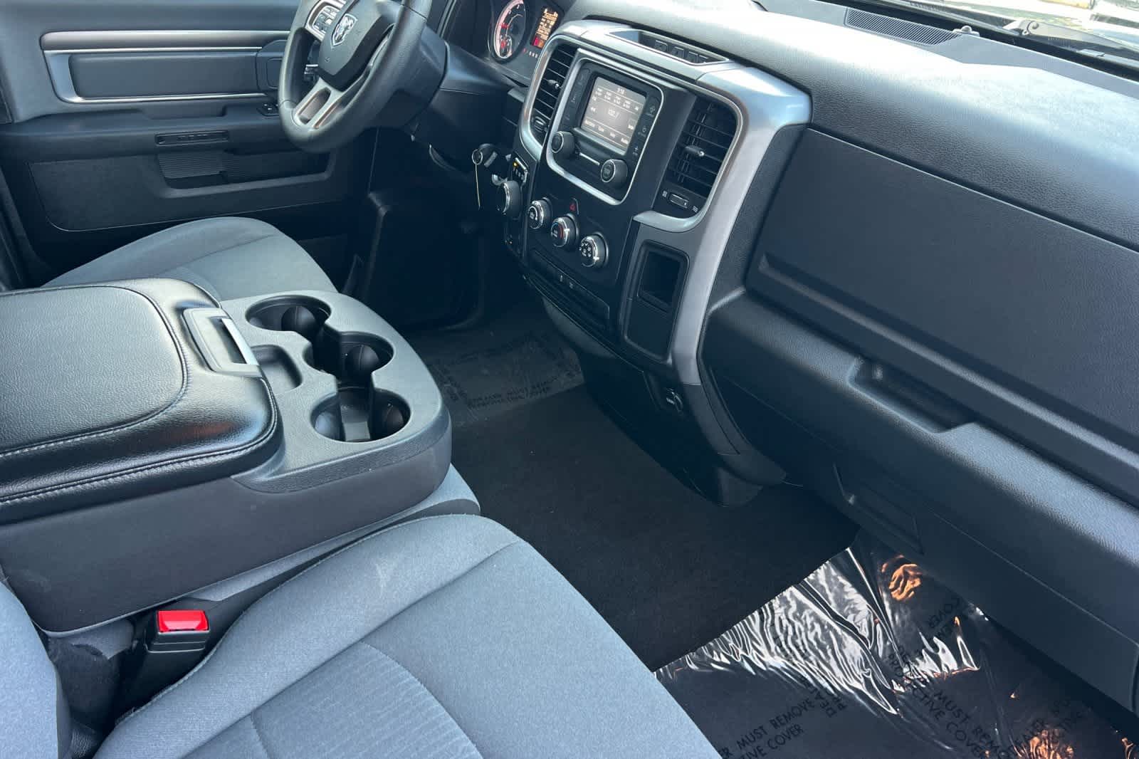 Thumbnail: 2024 RAM 1500 Classic - 17