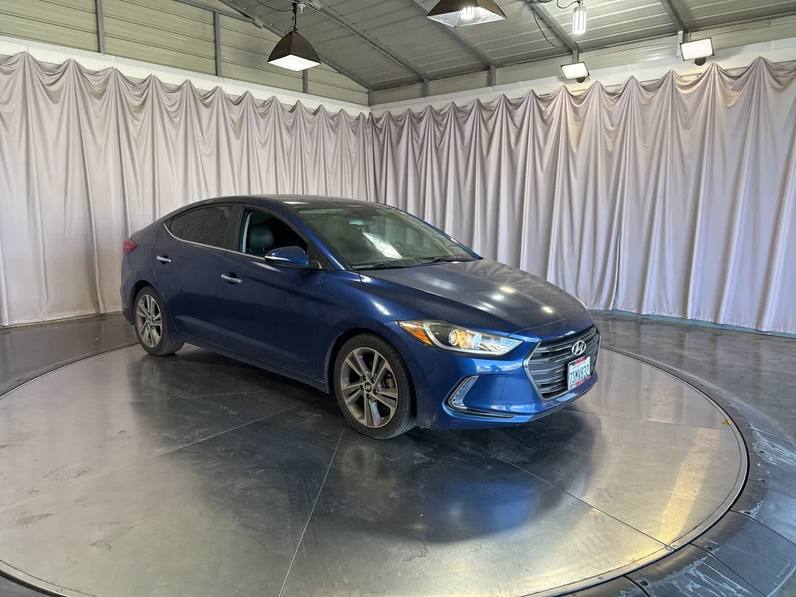 Thumbnail: 2017 Hyundai Elantra - 9