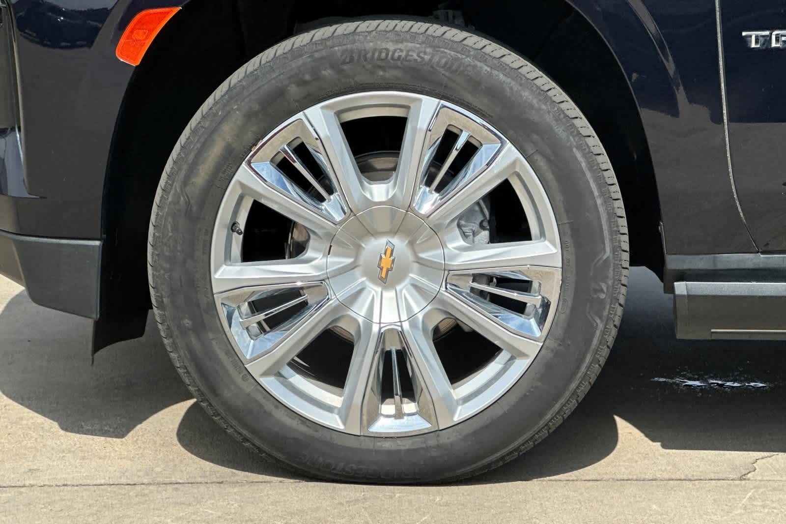 Thumbnail: 2023 Chevrolet Tahoe - 12