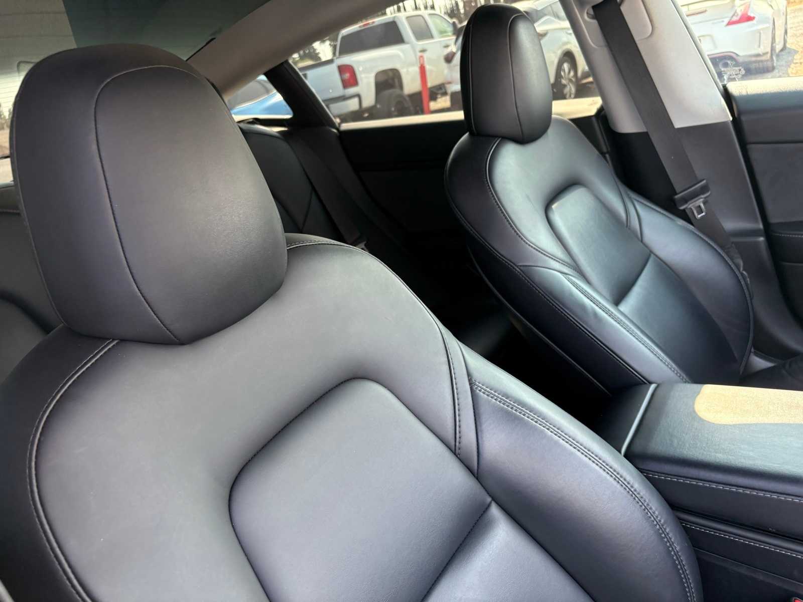 Thumbnail: 2021 Tesla Model 3 - 14