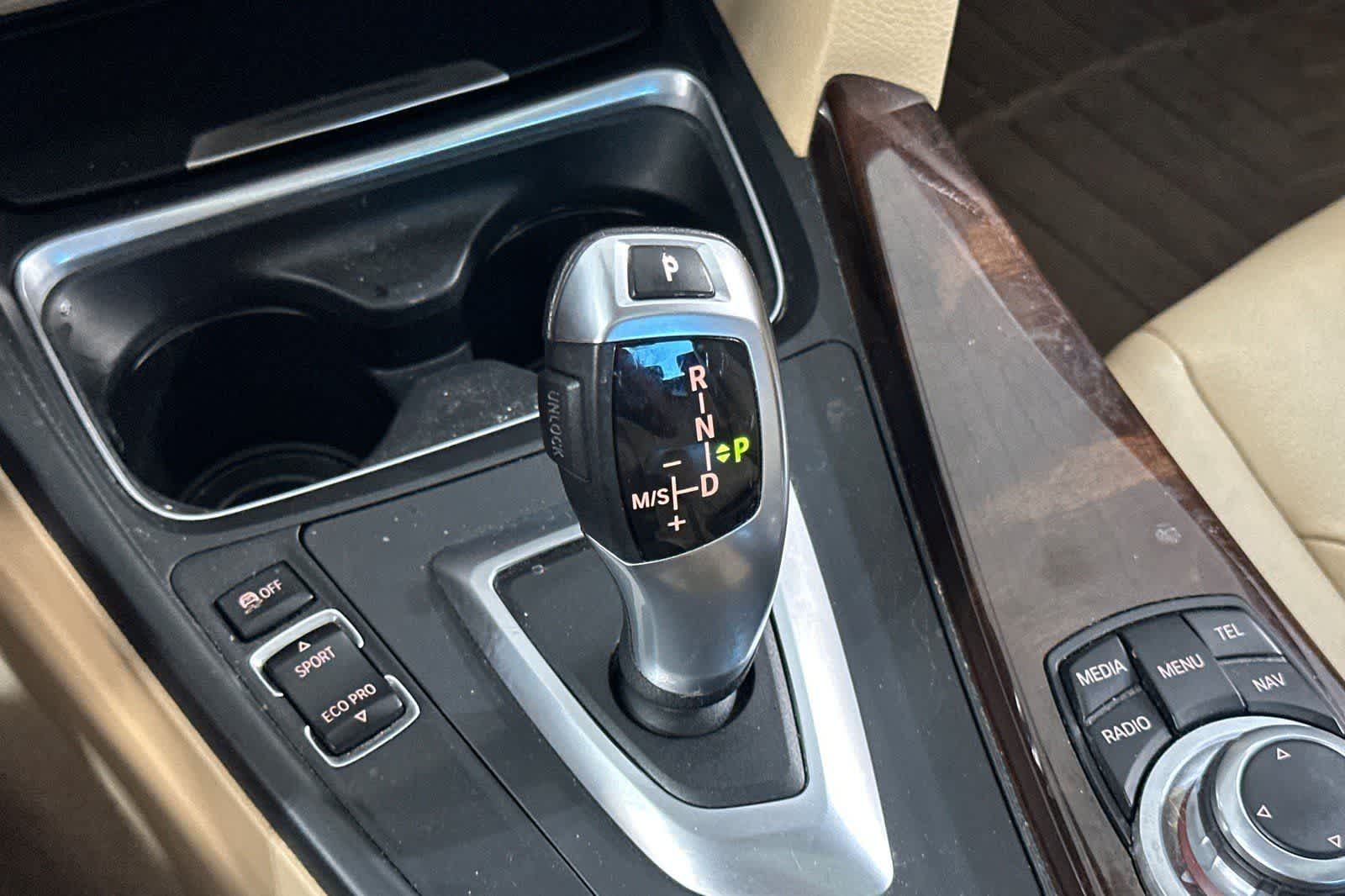 Thumbnail: 2013 BMW 3 Series - 18