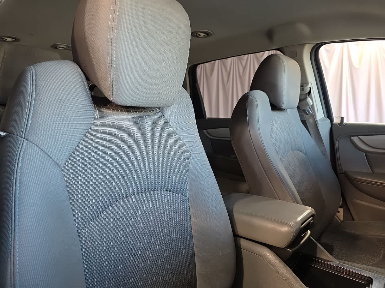 Thumbnail: 2016 Chevrolet Traverse - 12