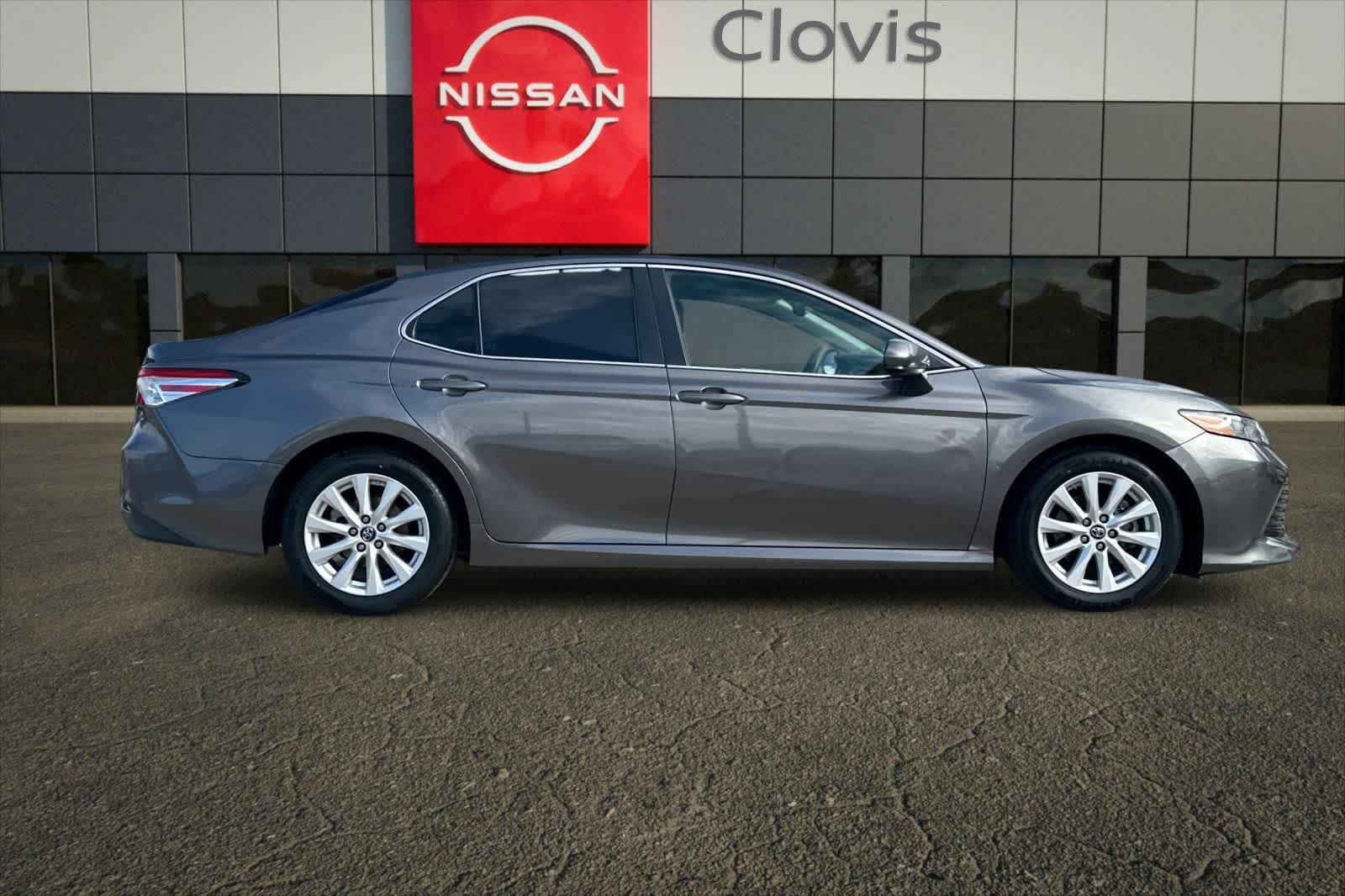 Thumbnail: 2018 Toyota Camry - 9
