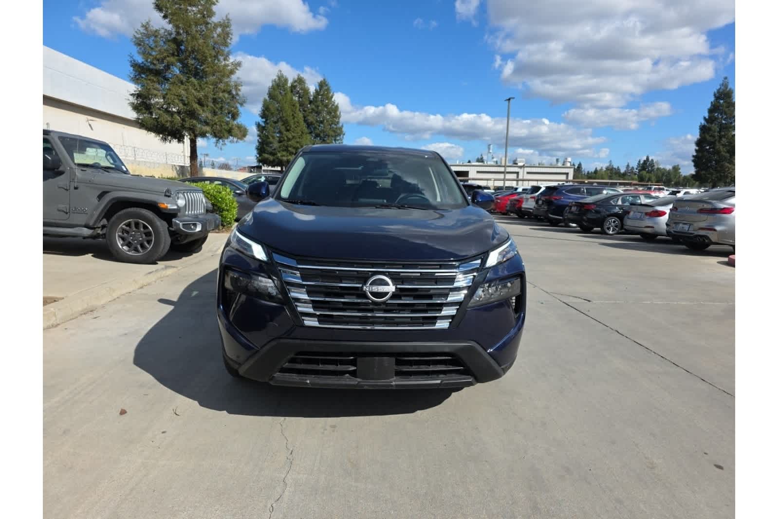 Thumbnail: 2026 Nissan Rogue - 3