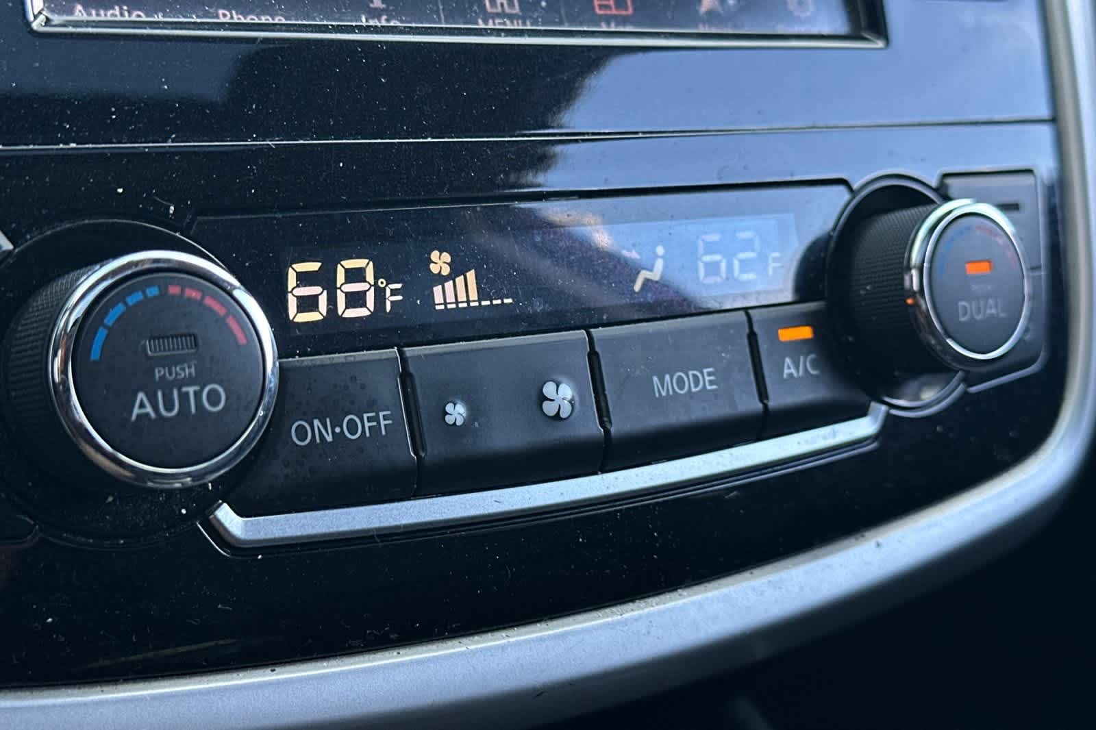 Thumbnail: 2018 Nissan Altima - 22