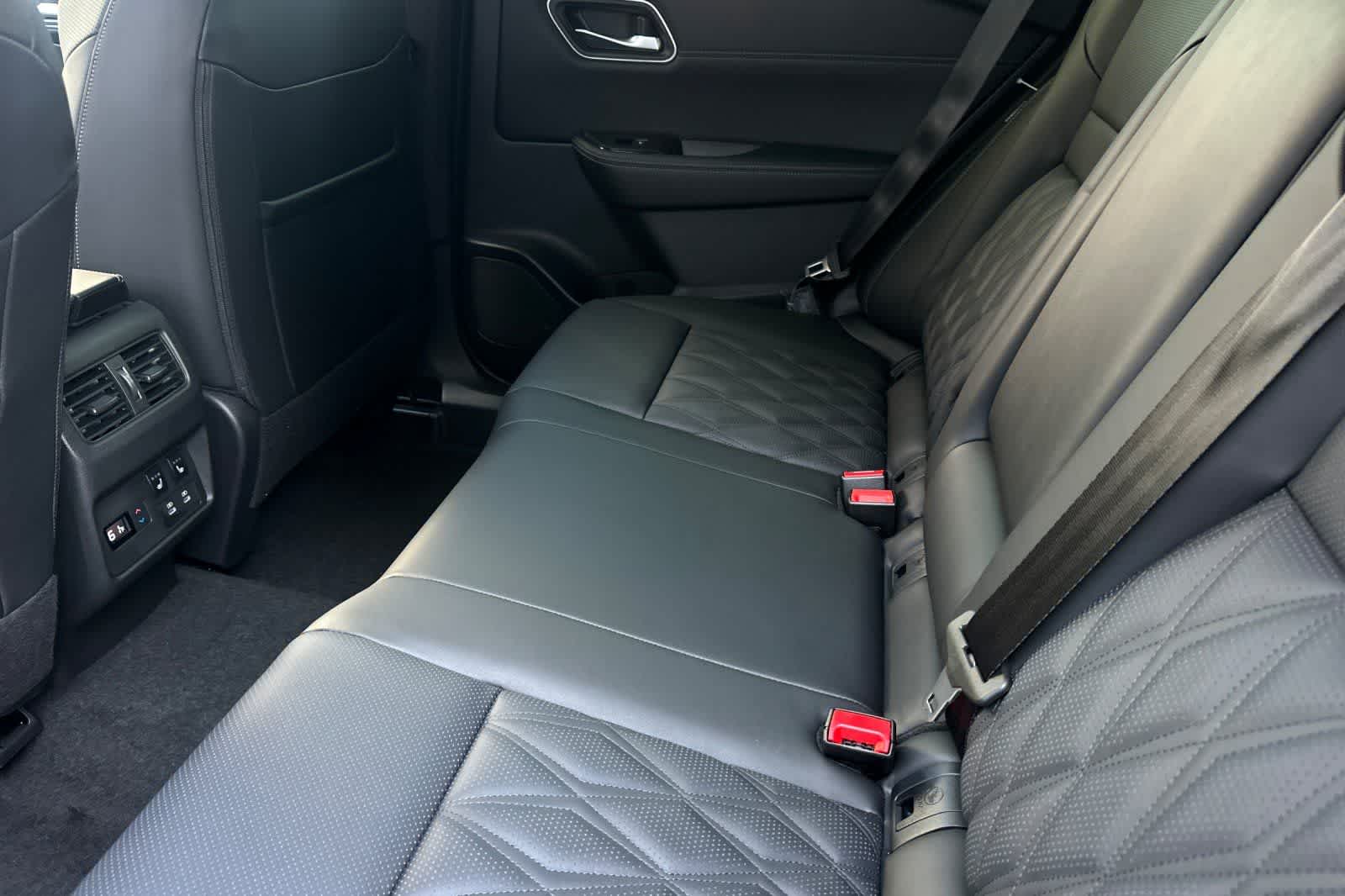 Thumbnail: 2026 Nissan Rogue - 5