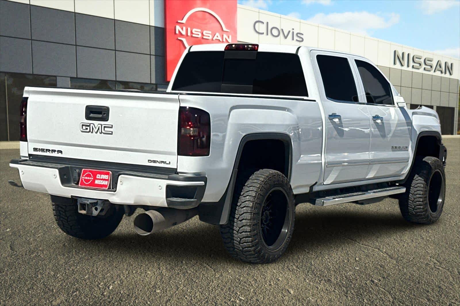 Thumbnail: 2019 GMC Sierra 3500 - 3
